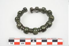 Foto von Bronzeknotenarmreif (NHMW-PRAE-026121)